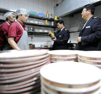 長春市強化餐飲企業食品安全監管抽查力度